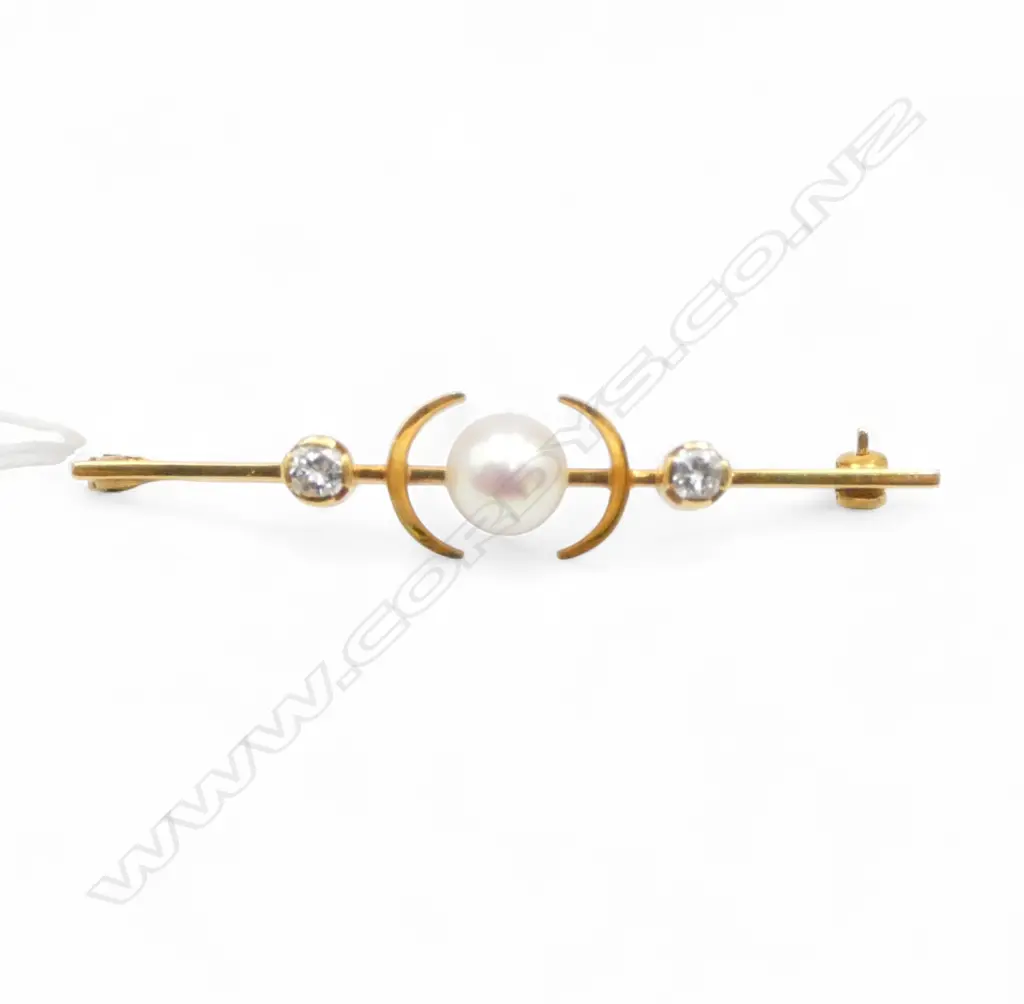 18ct PEARL & DIAMOND BAR BROOCH, 7.68gm Image 1++