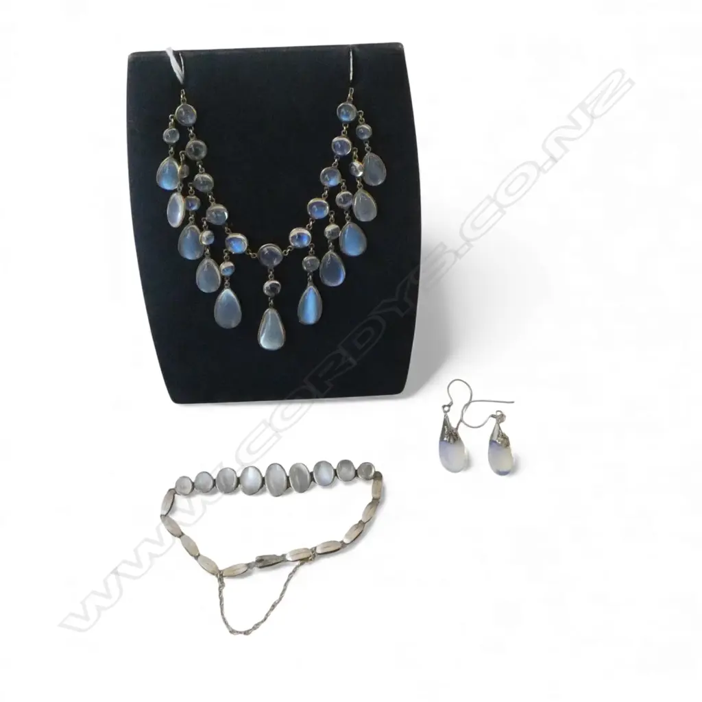 VINTAGE SILVER GILT & MOONSTONE NECKLACE with drops + BRACELET + drop EARRING SET Image 1++