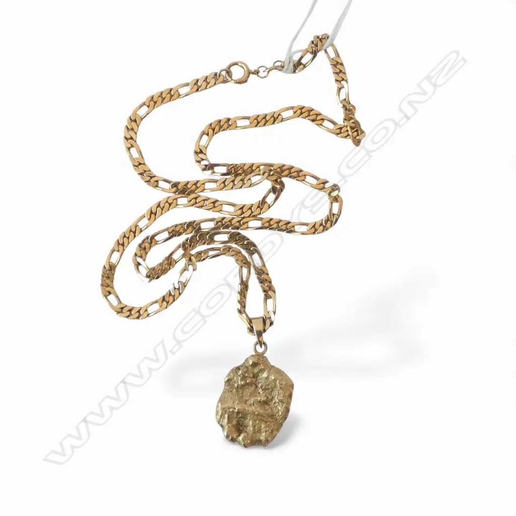 9ct GOLD NUGGET form PENDANT 15.17gms on 14ct GOLD Figaro link CHAIN 18gms. Old Valuation. Image 1++