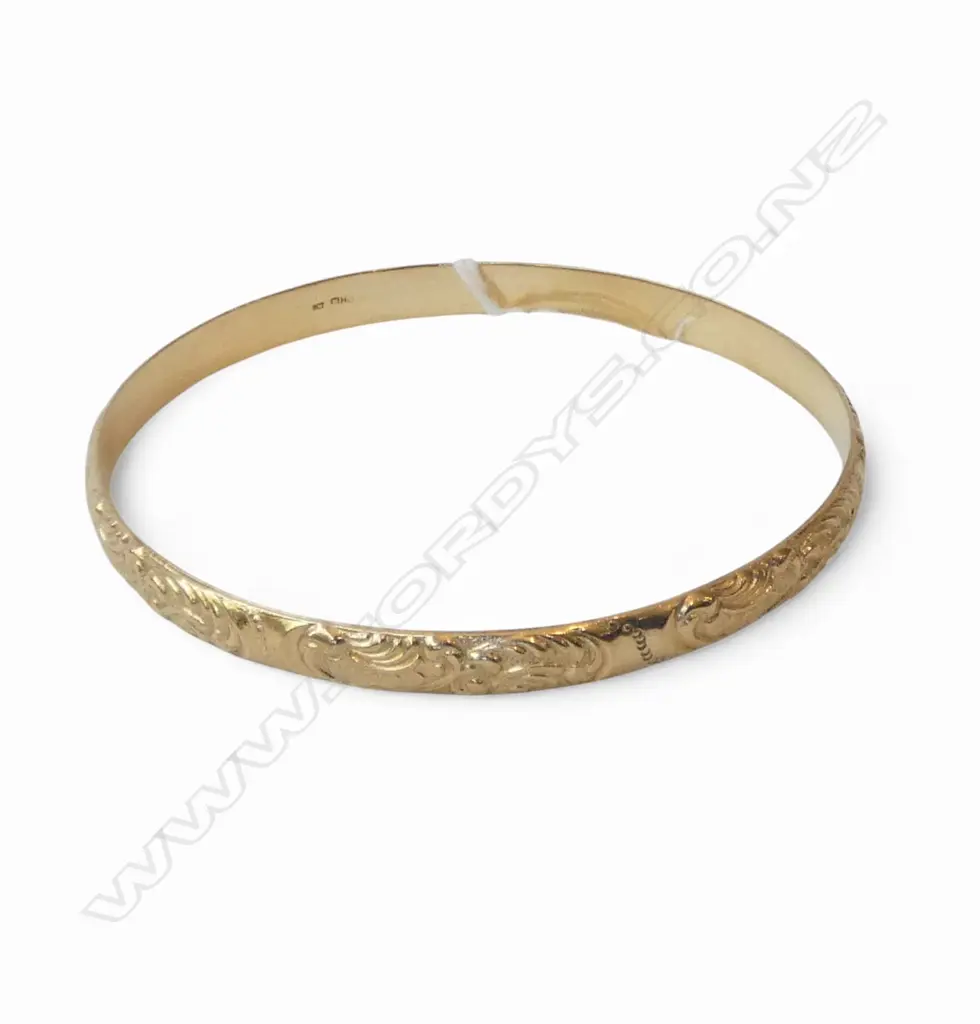 9CT BANGLE, 65mm int. dia. 17.5gms Image 1++