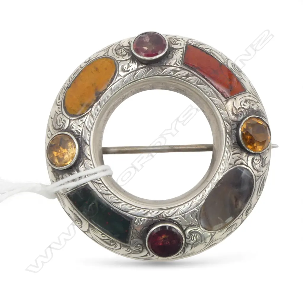A late Victorian Scottish agate and silver ring brooch with various agates & stones Image 1++