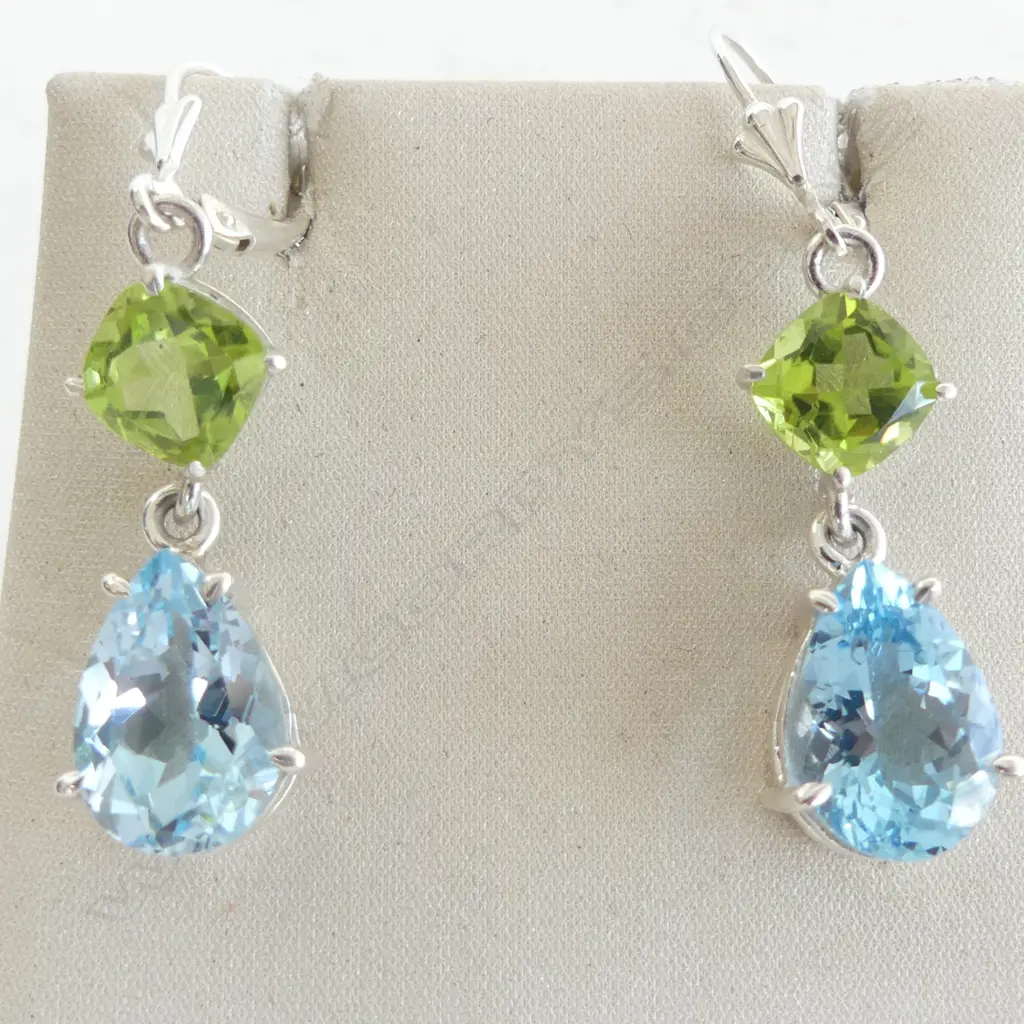 PR SILVER, BLUE TOPAZ & PERIDOT EARRINGS Image 1++