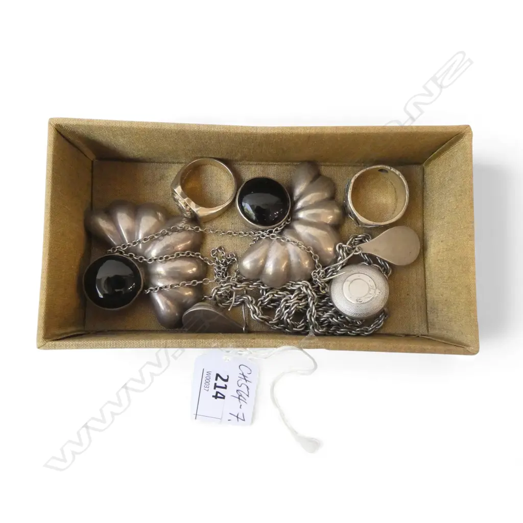 ASST. SILVER JEWELLERY: LGE EARRINGS + 2 HEAVY RINGS + LOCKET ON CHAIN + EARRINGS 90gms etc Image 1++