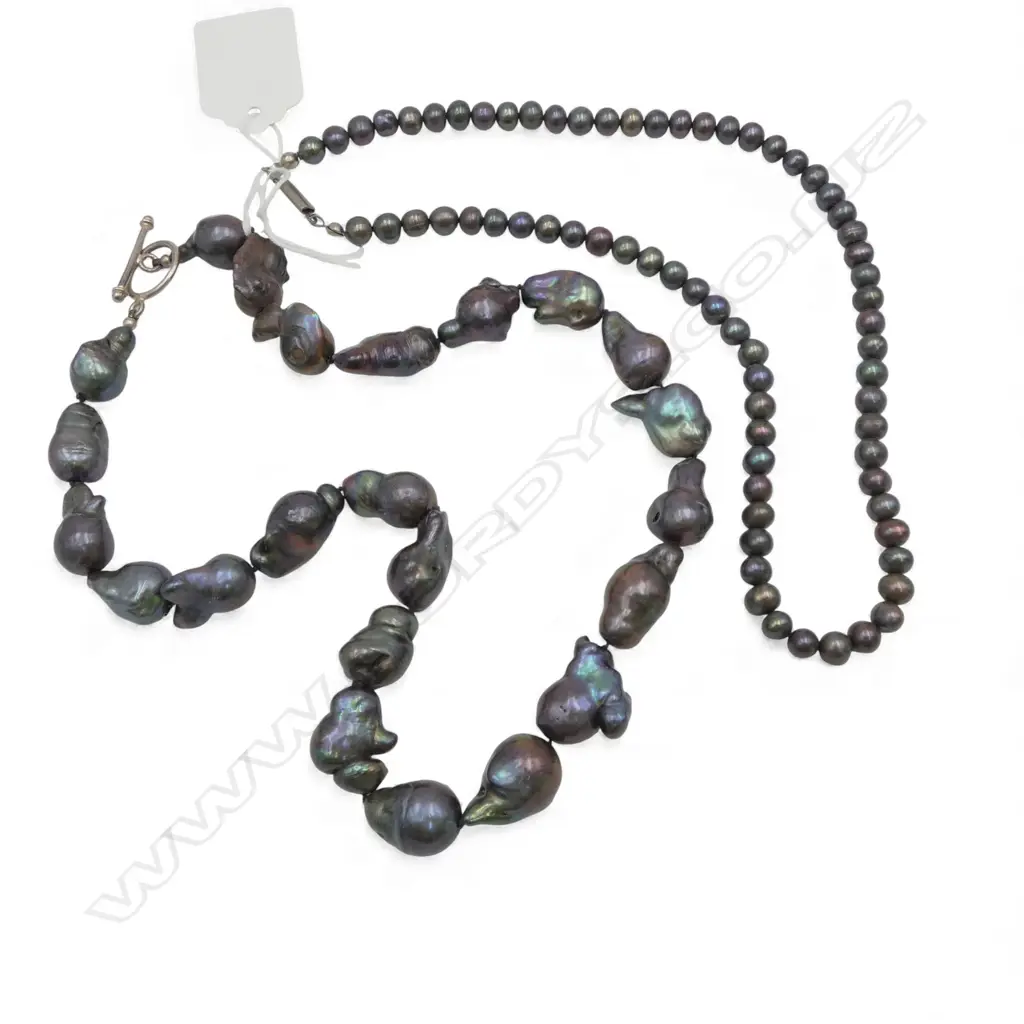 2 IRIDESCENT BLACK PEARL NECKLACES L'S.440 & 420mm Image 1++