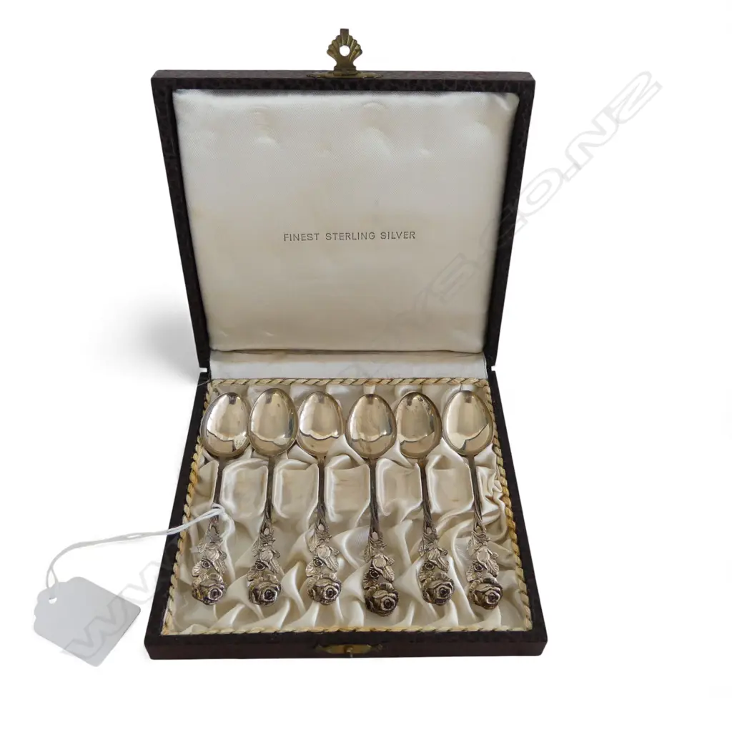 6 STG SILVER TEASPOONS, CASED 43gms Image 1++