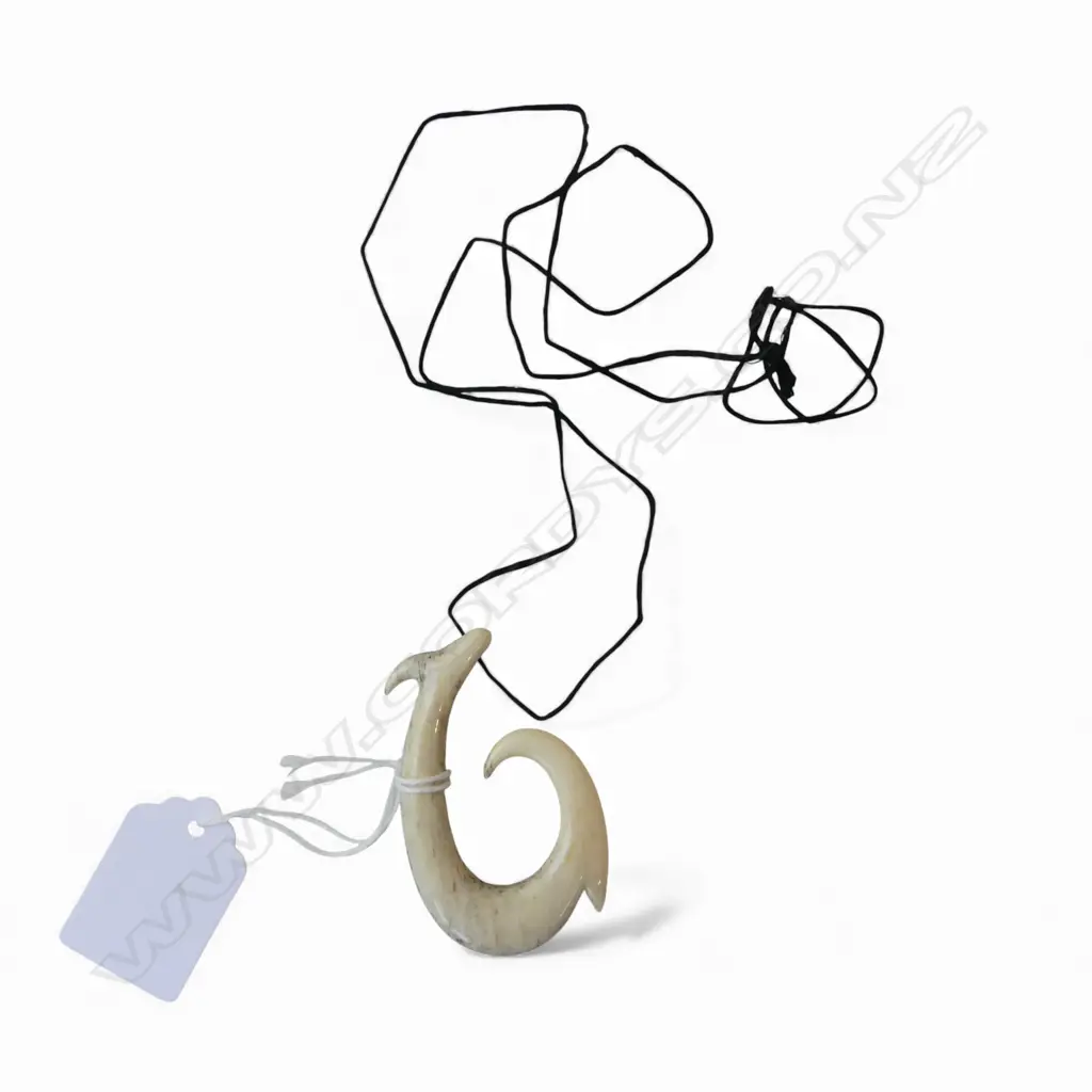 DAVID TUART CARVED WHALE BONE HEI MATAU pendant. L.60mm Image 1++