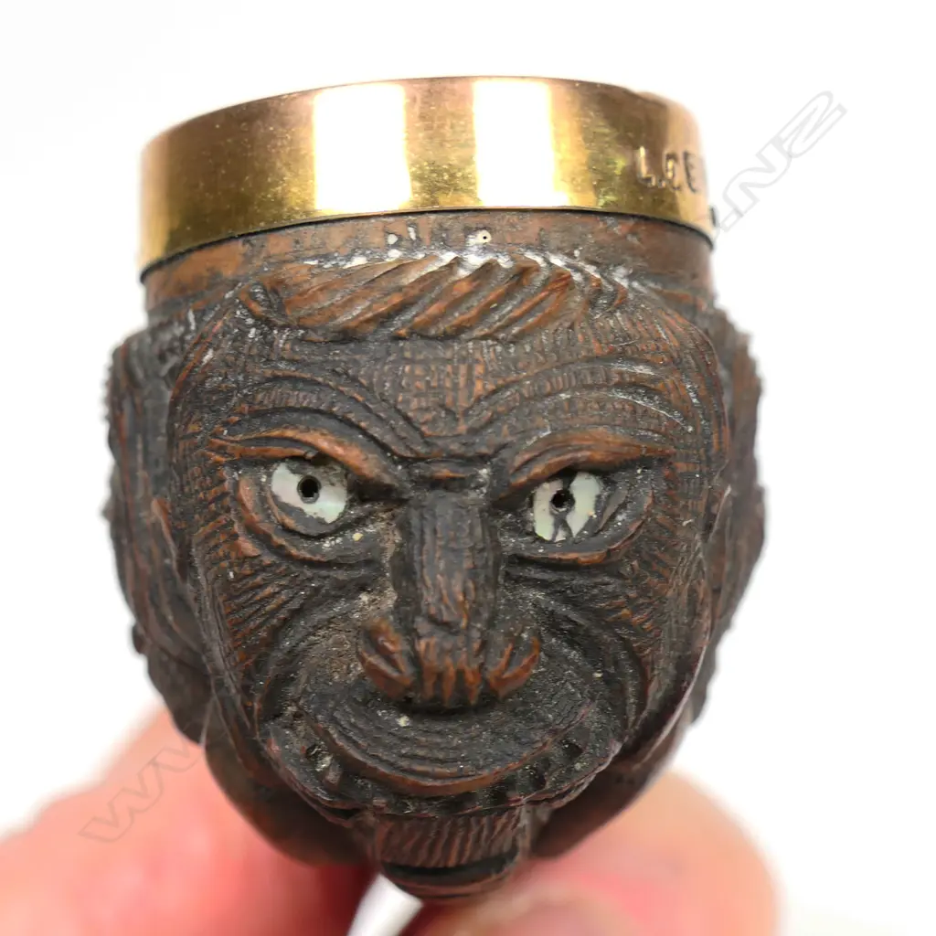 Jacob Heberley Māori carved pipe Image 1++