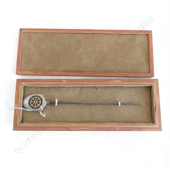 OLD JAPANESE YANAGI-BA YANONE PIERCED ARROW HEAD in wooden box L.245mm