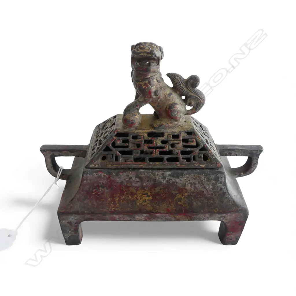 ORIENTAL GILT METAL LIDDED CONTAINER W.190mm Image 1++