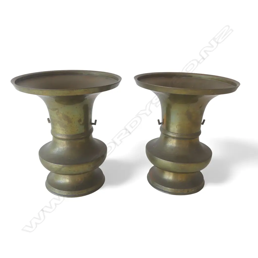 PR BRASS JAPANESE ALTER/IKEBANA VASES H.270mm Image 1++