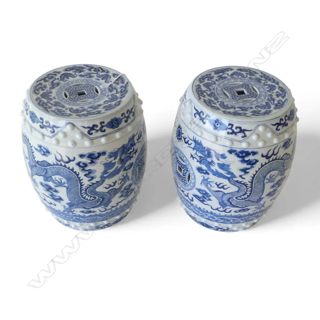 2 CHINESE B/W GARDEN STOOLS H.245mm Image 1++