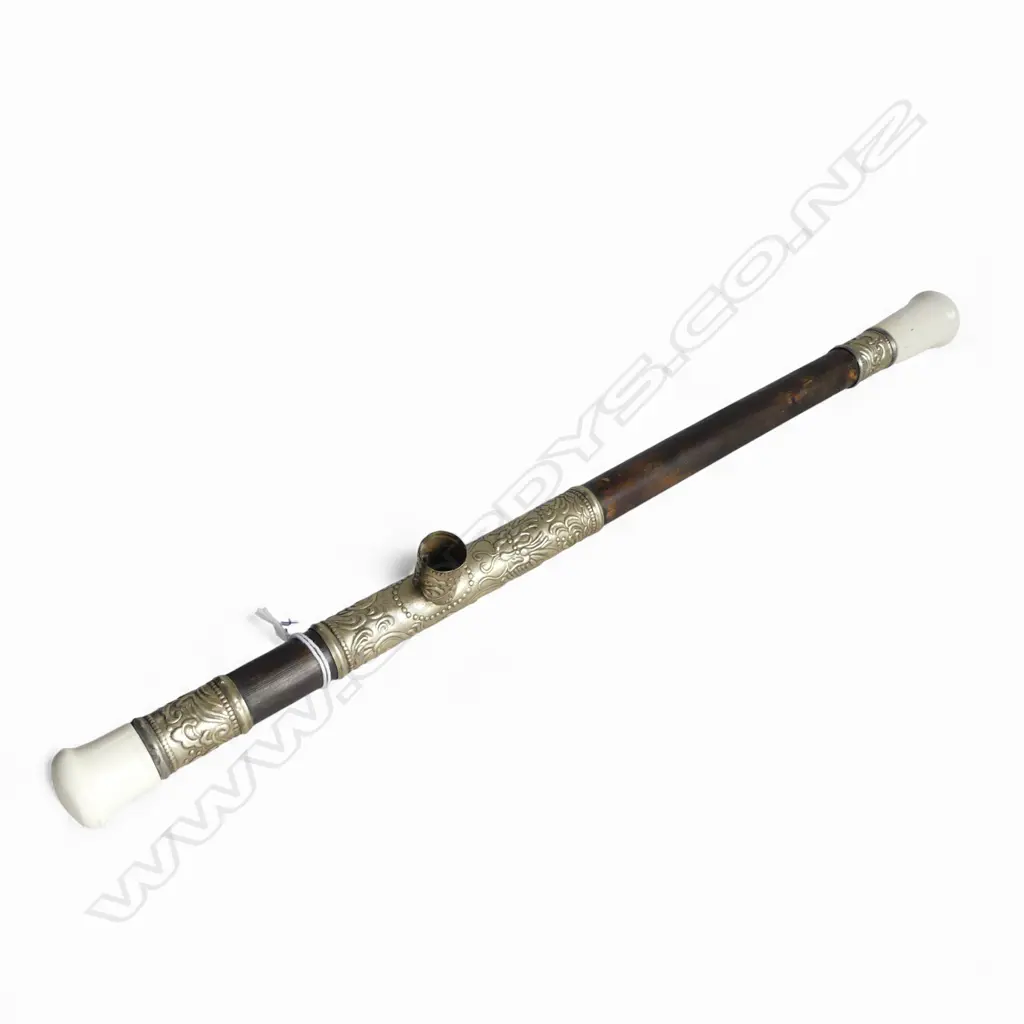 CHINESE BONE + WOOD + WHITE METAL PIPE L.470mm Image 1++