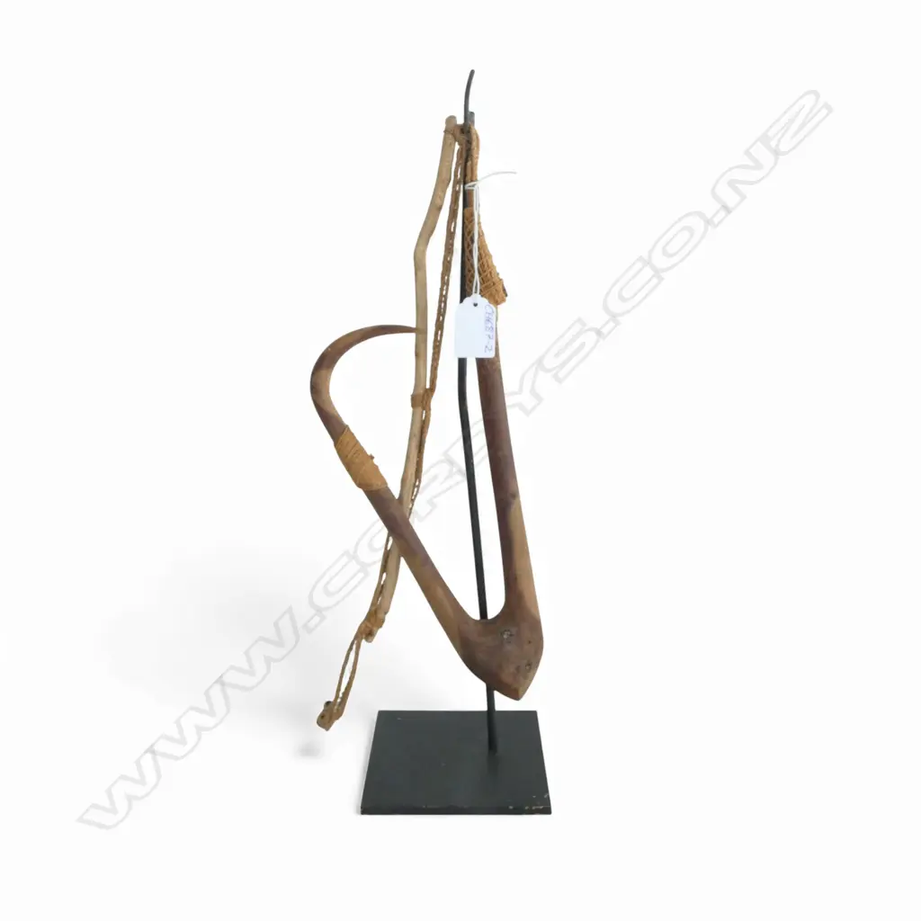 20thC SHARK HOOK MORTLOCK ISLANDS L.320mm on stand  Image 1++