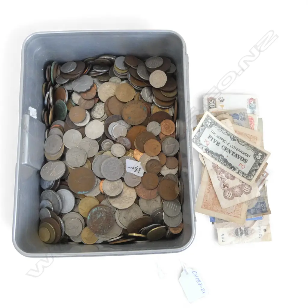 ASST. WORLD COINS & BANKNOTES Image 1++