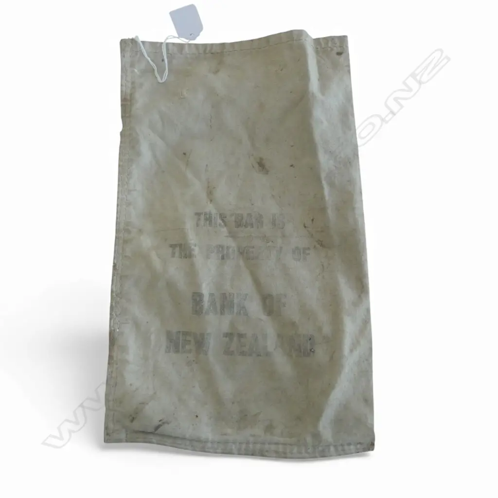 VINTAGE BANK OF NEW ZEALAND COIN BAG 335x200mm Image 1++
