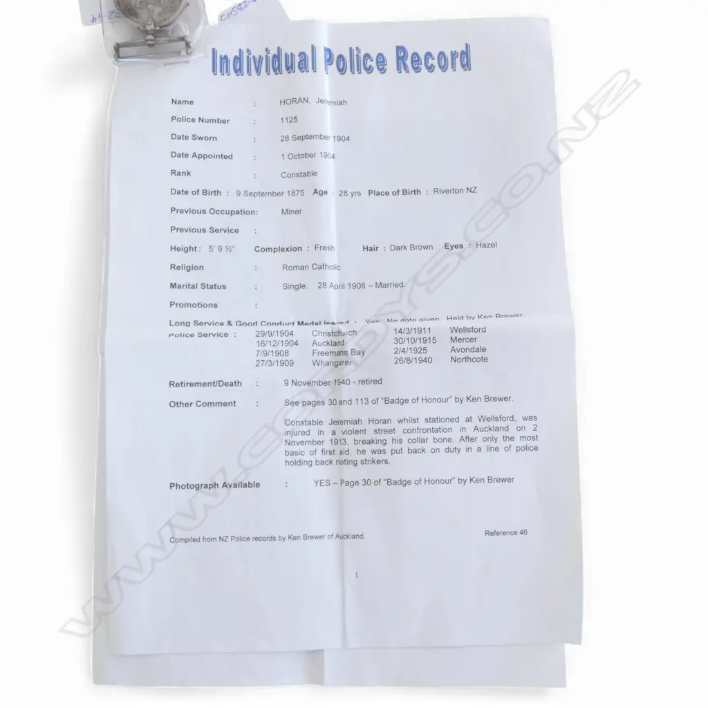 2 GEORGE T. WHITE SILVER N.Z. POLICE MEDALS; 30 YRS SERVICE AWARDED TO JEREMIAH HORAN ex Ken Brewer Collection + OTHER.. Image 1++