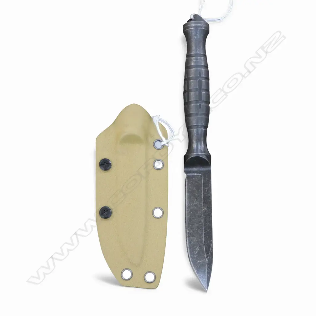 'CRETACE TACTICAL GEAR' ALL STEEL HUNTING KNIVE w. FIRE STARTER IN HANDLE L.225mm Image 1++