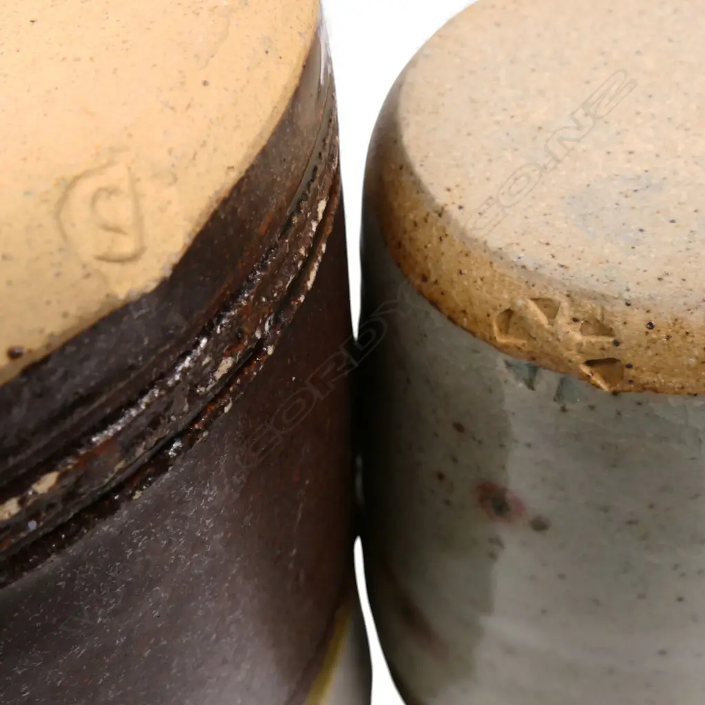 3 NZ STONEWARE PIECES: BRICKELL (lid absent), STITCHBURY & poss. HELEN MASON, Tallest: H.113mm Image 1++