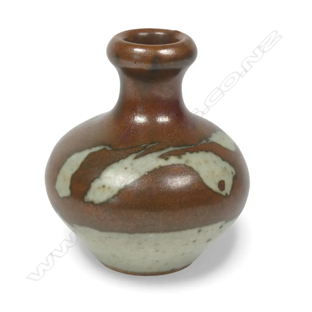 CARL VENDELBOSCH (HOLLAND/NZ)  MINIATURE STONEWARE BOTTLE, c.1975, H.74mm Image 1++
