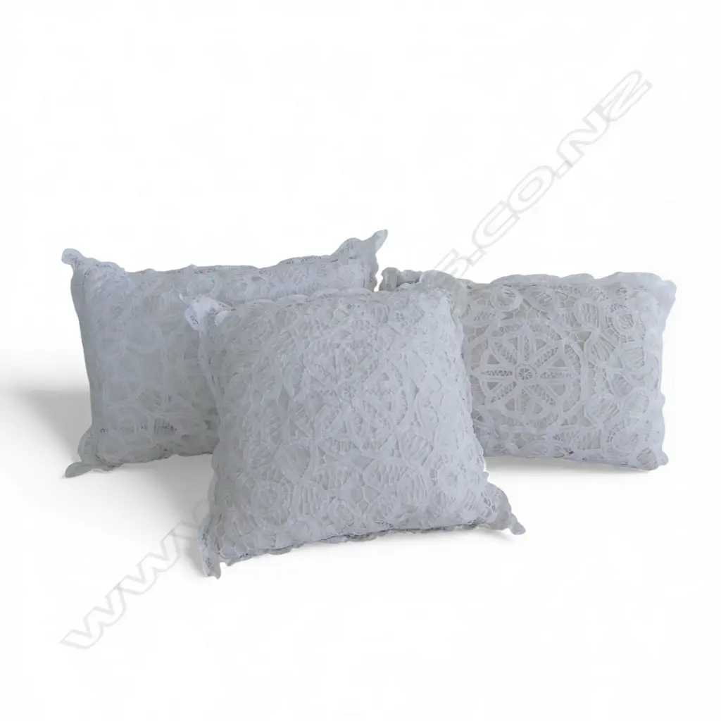 3 LACE COVERED CUSHIONS Image 1++