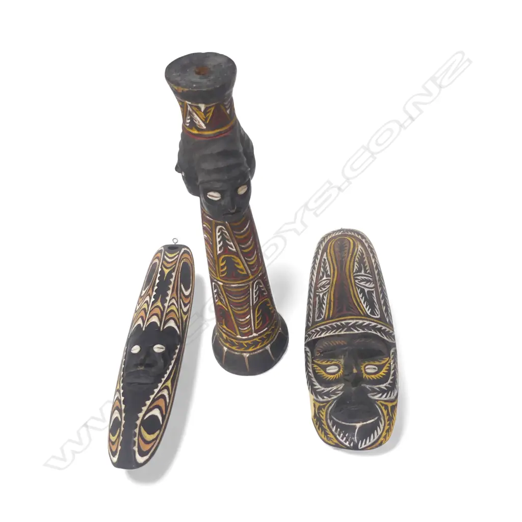 3 PNG CARVED WOODEN PCES H.420mm Image 1++