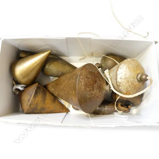 8 BUILDERS VINTAGE PLUMB BOBS: 2 BRASS + 6 STEEL