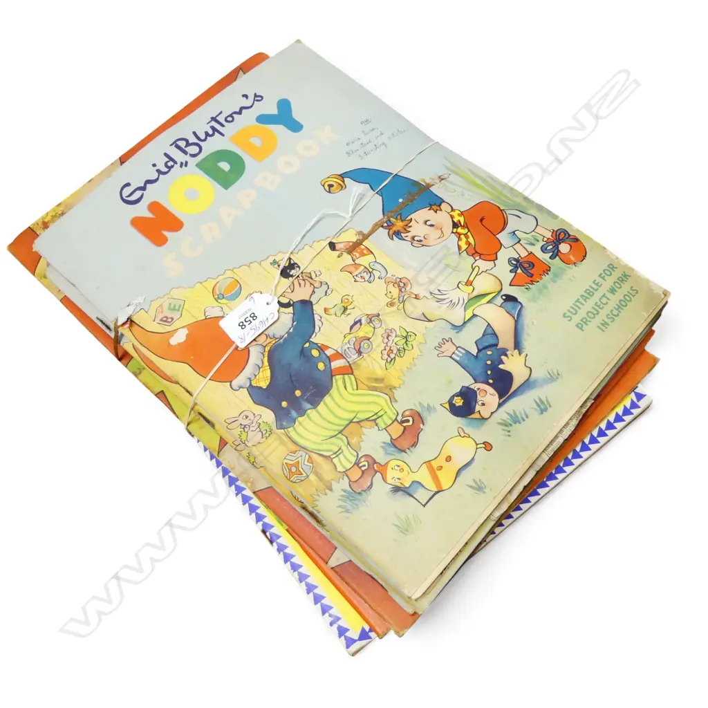 6 x 1950's SCRAP BOOKS: Royals + fashion + stars etc Image 1++