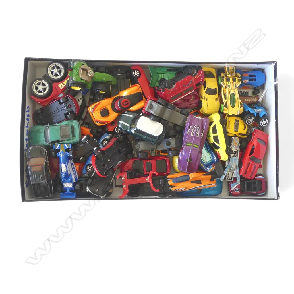 COLLECTION MODEL TOY CARS INCLDS; EARLY HOT WHEELS, MATCHBOX  Image 1++