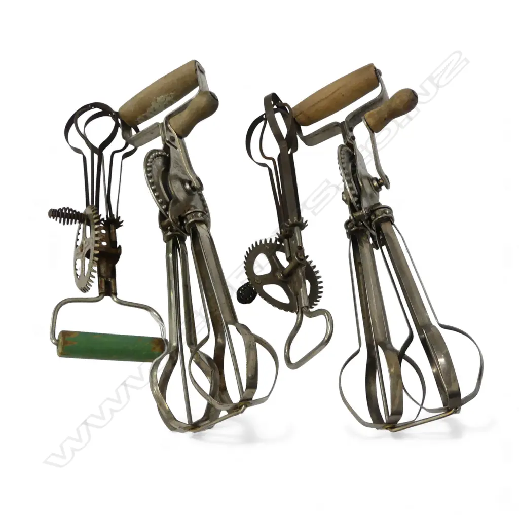 4 VINTAGE BEATERS; 2 SWIFT WHIP & 2 SKYLINE Image 1++