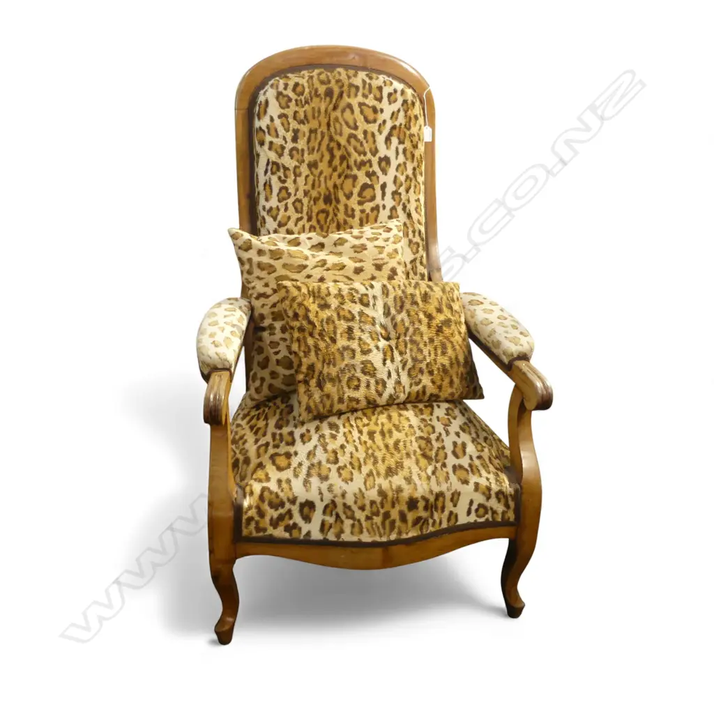 LEOPARD UPHOLSTERED ARMCHAIR H.1080mm Image 1++