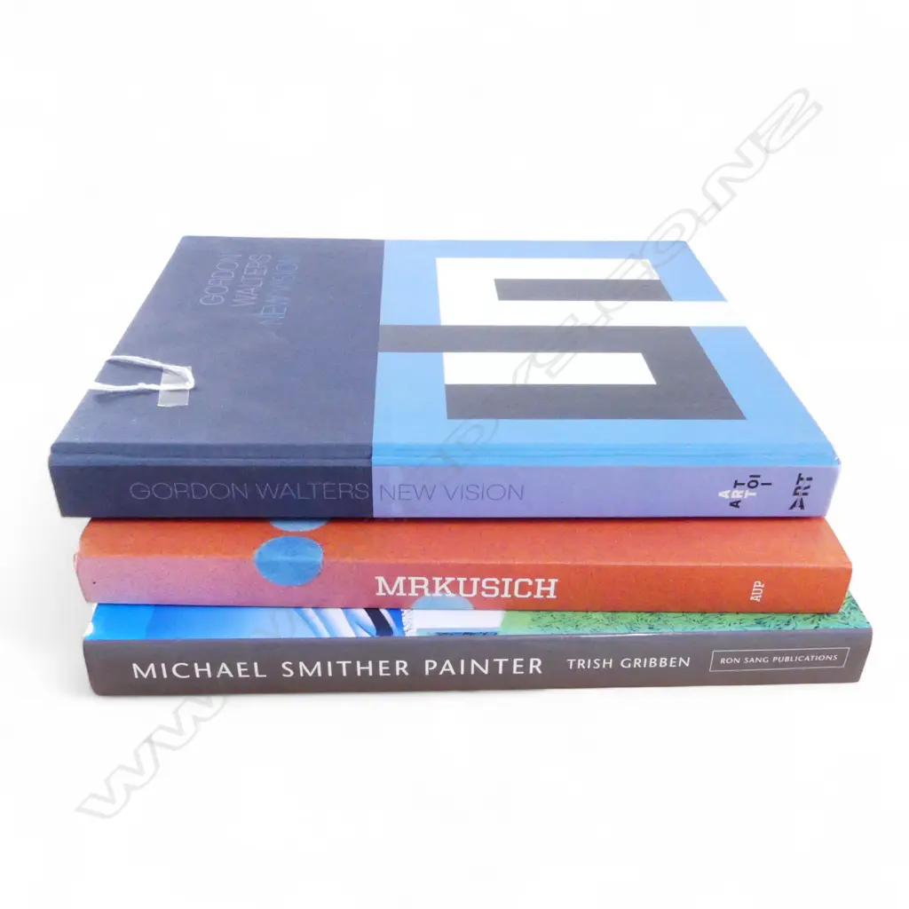 3 ART BOOKS; MICHAEL SMITHER, MRKUSICH, GORDON WALTERS Image 1++