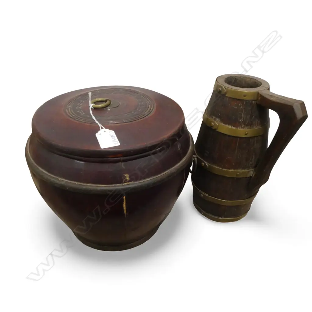 ORIENTAL RED LACQUER LIDDED CONTAINER H.230mm + JUG Image 1++