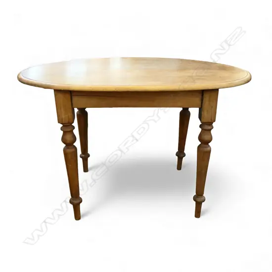 ANTIQUE OVAL TABLE 1250x880x760mm