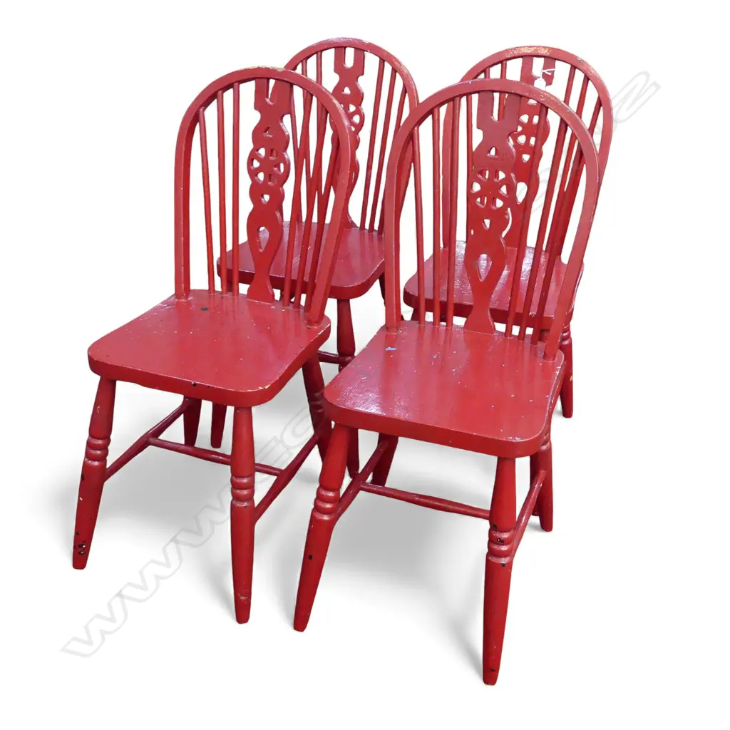 4 RED PAINTED WHEEL BACK CHAIRS Image 1++