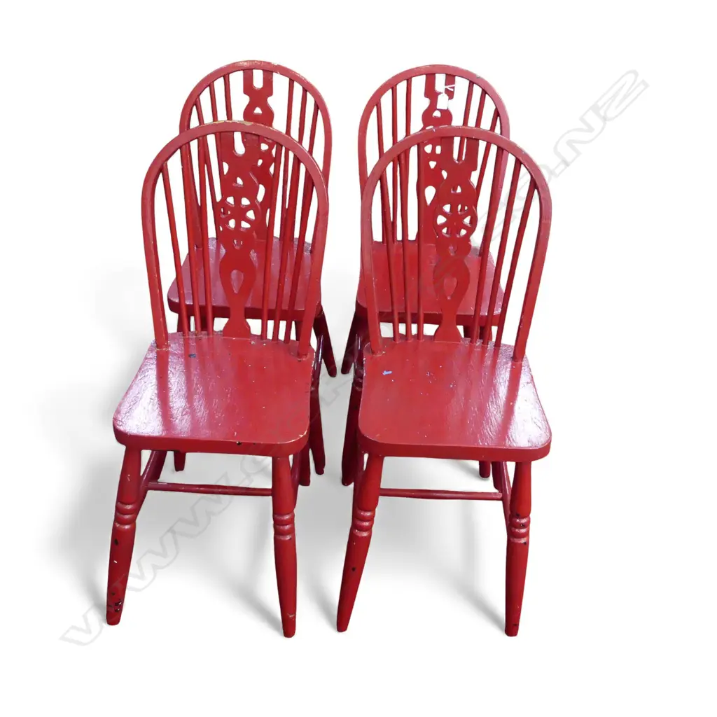 4 RED PAINTED WHEEL BACK CHAIRS Image 1++
