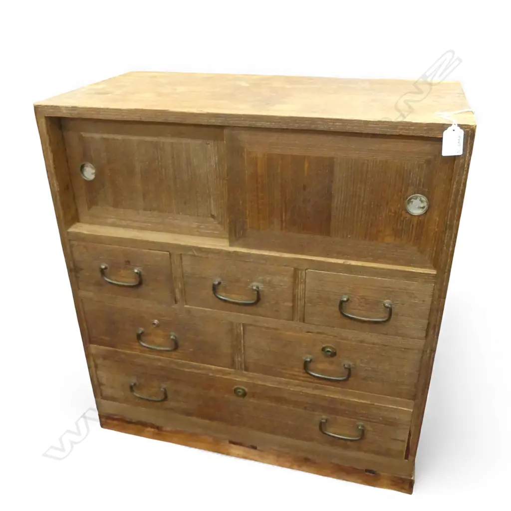 Vintage small Japanese collector's chest. Early 20thC. H.670mm Image 1++