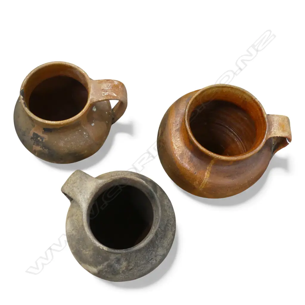 3 EARTHENWARE HANDLED JARS H.215mm Image 1++