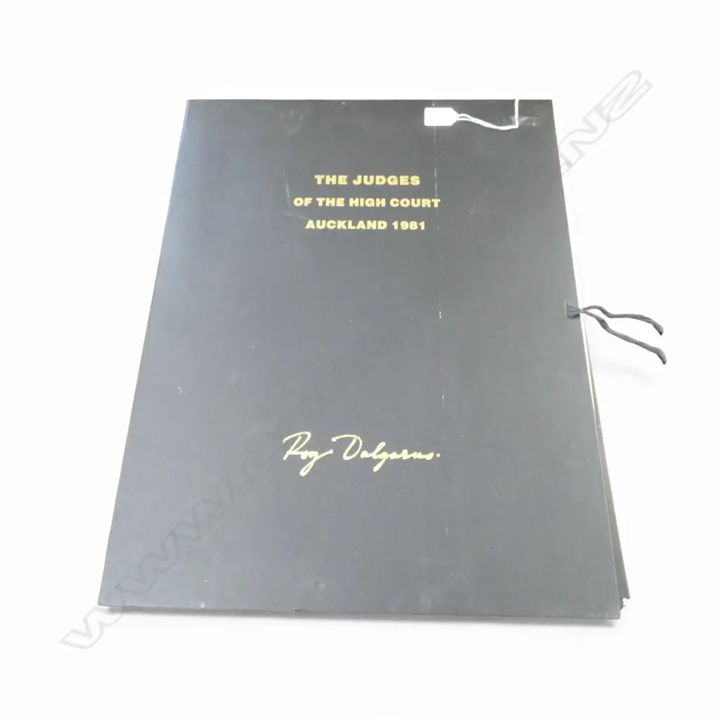 ROY DALGARNO 'THE JUDGES OF THE AUCKLAND HIGH COURT 1981' 9 ENGRAVINGS + COVER SHEET IN FOLIO A/P 520x400mm... Image 1++