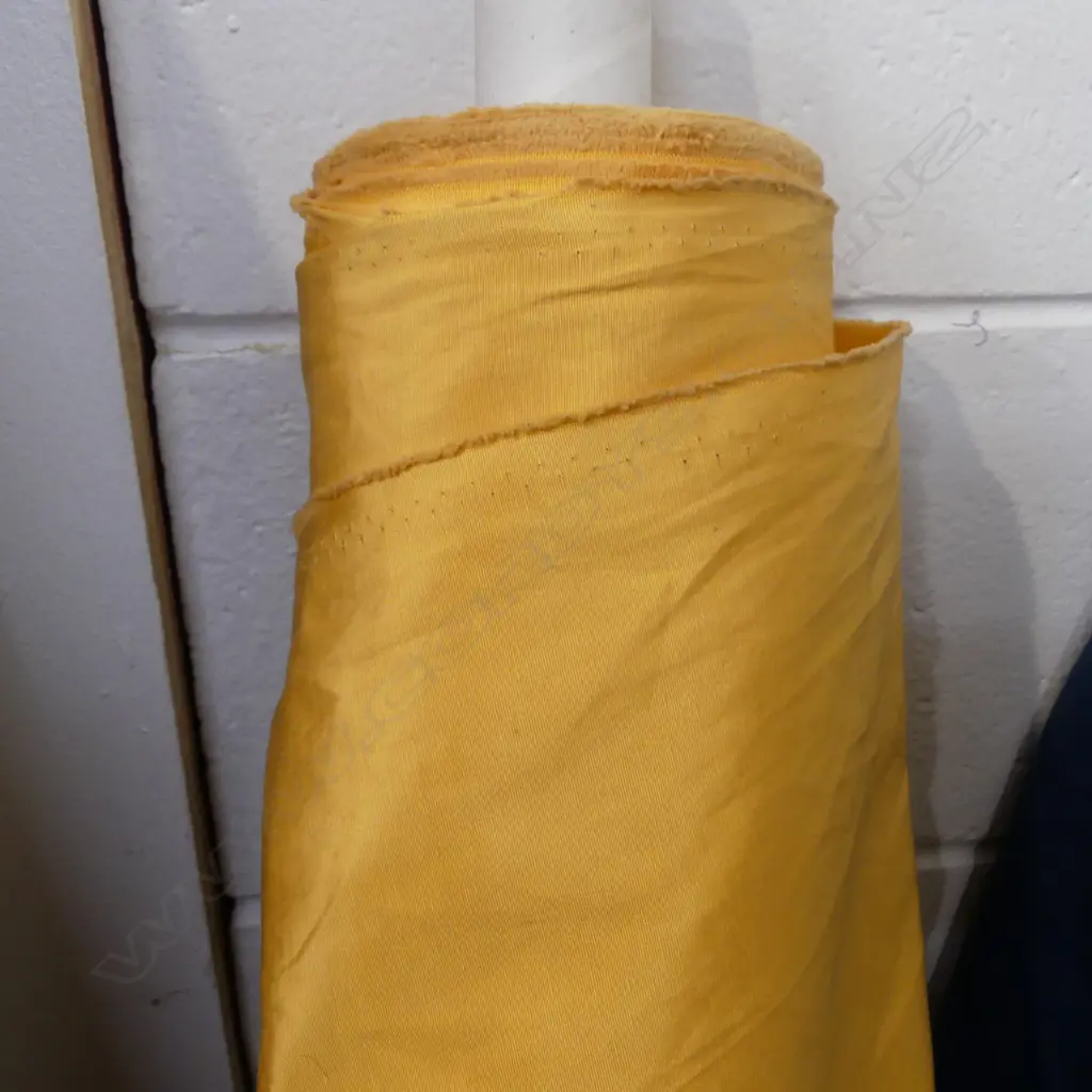 FABRIC BOLT; WHISKEY, POLY TAFFETA, 42M Image 1++