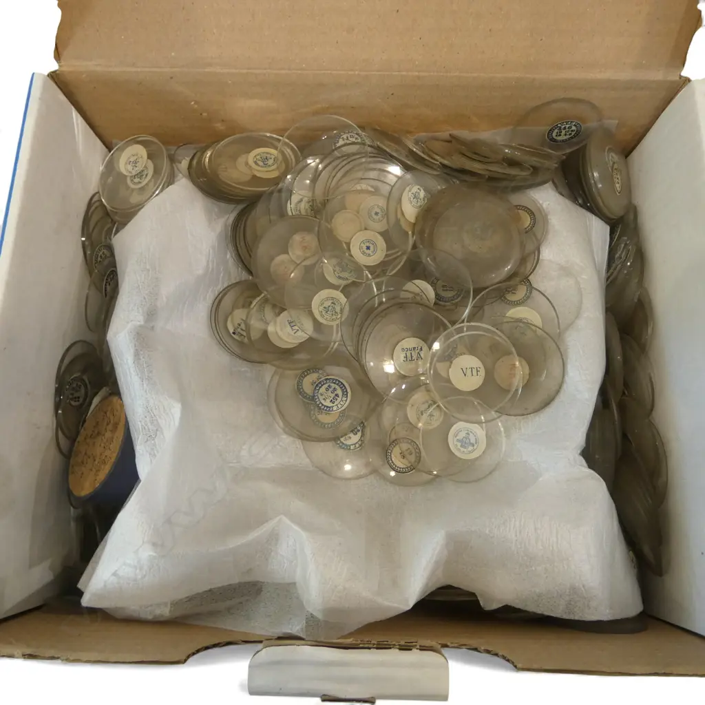 BOX OF WATCH GLASSES HUNDREDS OF THEM Image 1++