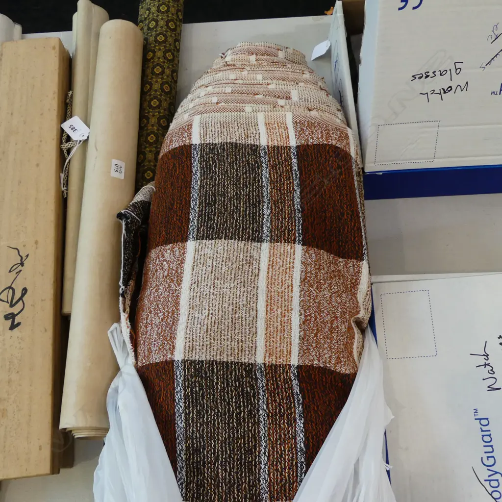 BOLT OF VINTAGE UPHOLSTERY FABRIC 1970's checkered design length about 7.5metres Image 1++