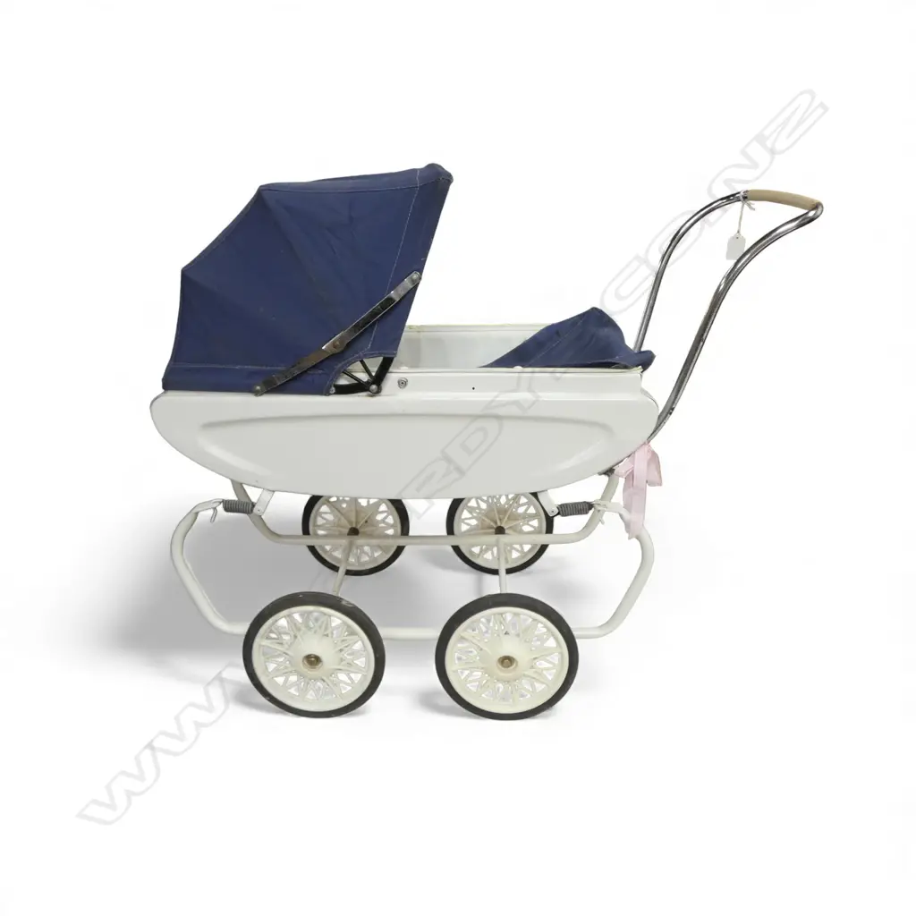 VINTAGE DOLLS PRAM L.800mm Image 1++