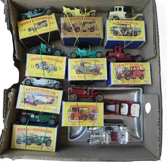 11 MATCHBOX MODELS OF YESTERYEAR mostly w. box