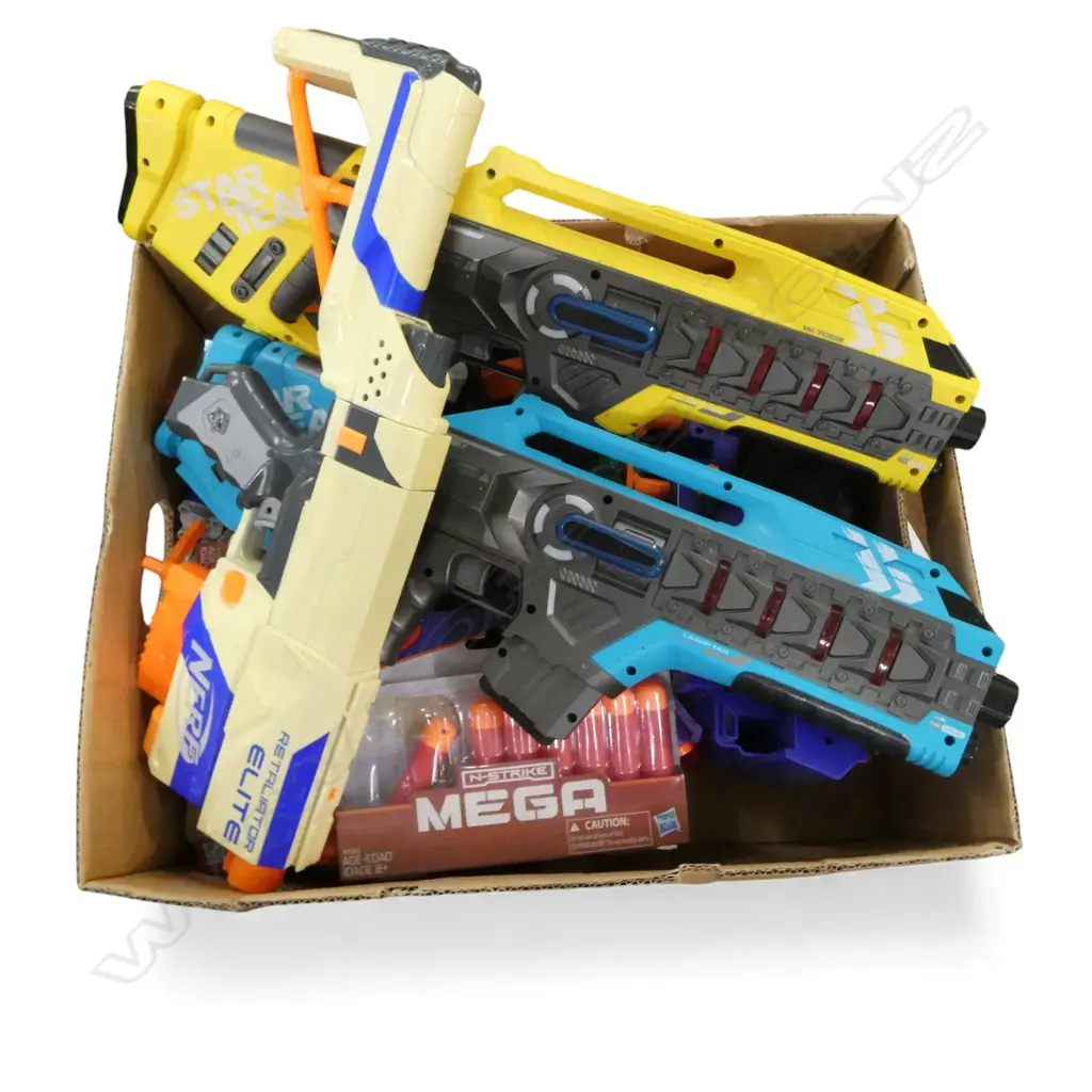 BOX OF ASST. NERF GUNS, AMMO, etc Image 1++