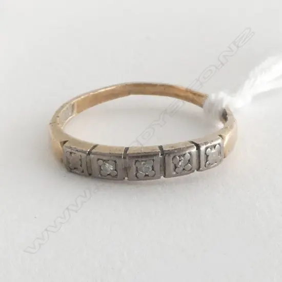 9CT DIAMOND RING, 1.4grms SIZE L