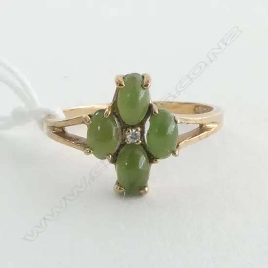 10ct Y/GOLD 4 CABOCHON POUNAMU & DIAMOND CLUSTER RING 1.72gms SIZE M