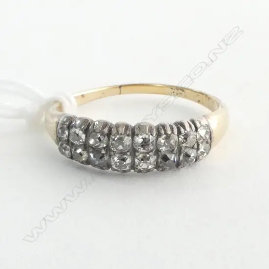 VINTAGE GOLD & DIAMOND RING 2 rows of 8 old cut diamonds 2.84gms testing 14ct gold SIZE P 1/2