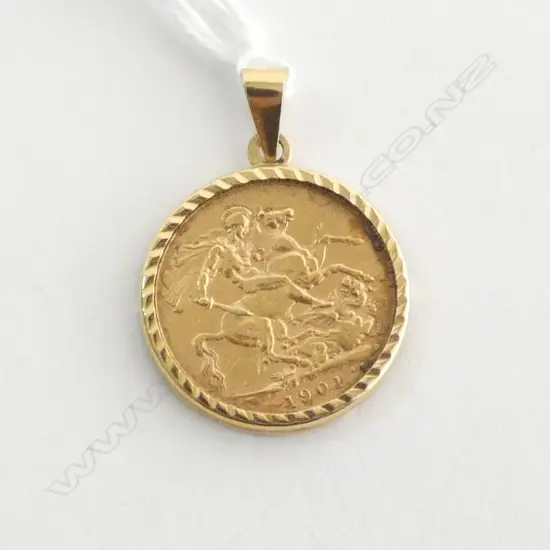 1901 GOLD FULL SOVEREIGN Melbourne mint in 9ct gold mount 9gms total