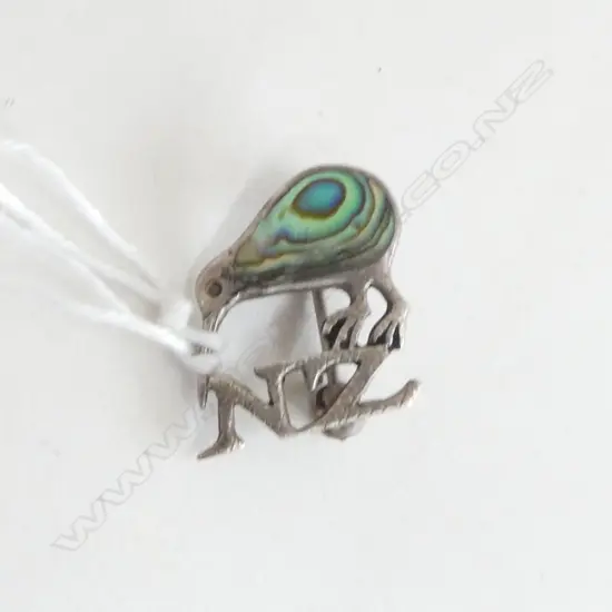 SILVER & PAUA SHELL KIWI NZ BROOCH