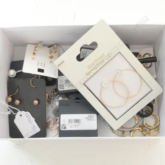 ASST COSTUME JEWELLERY 